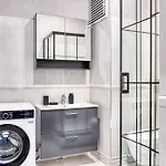 Stylish Apt In Old Town Fatih Istanbul
