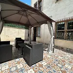 Stylish Apt In Old Town Fatih Istanbul