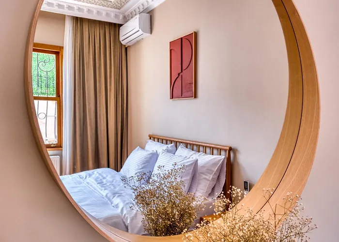 Stylish Apt In Old Town Fatih Istanbul